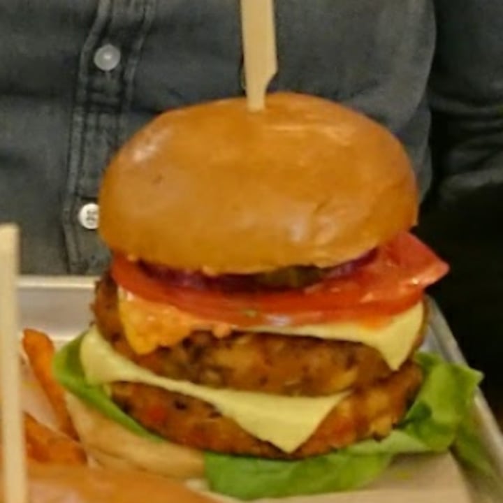 photo of The Vurger Co Classic Burger shared by @antonellaf on  09 Dec 2021 - review
