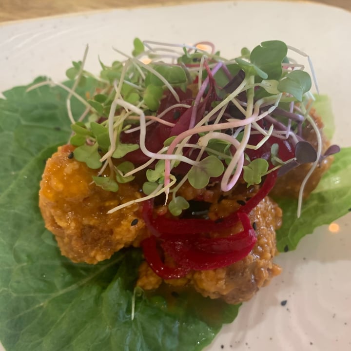 review photo of Kaylee's Eatery Cauliflower Wings shared by @lexikirstein on 11 Jan 2021 - review