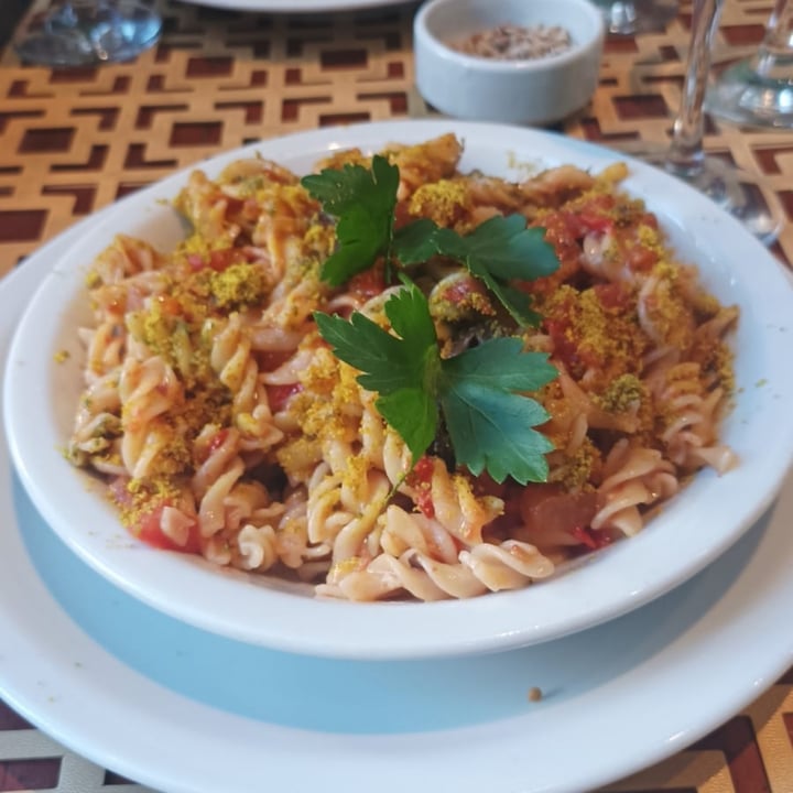 photo of Restaurante Buddhi Fussile De Quinoa Y Salsa De Tomate shared by @mgyori on  11 Jul 2022 - review