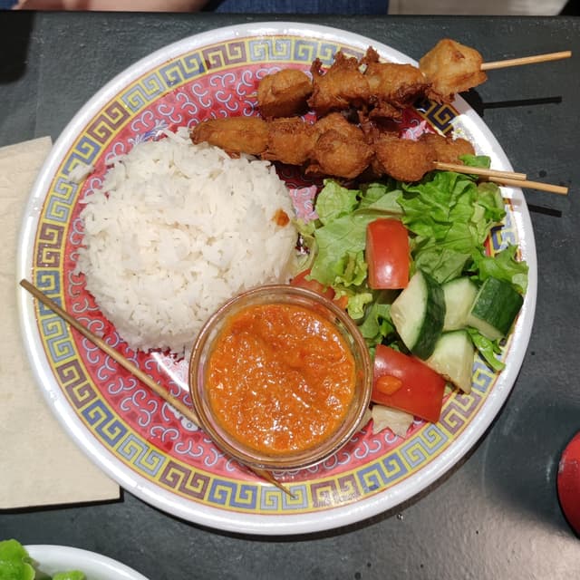 菜肴“Brochettes De "Poulet"”的照片