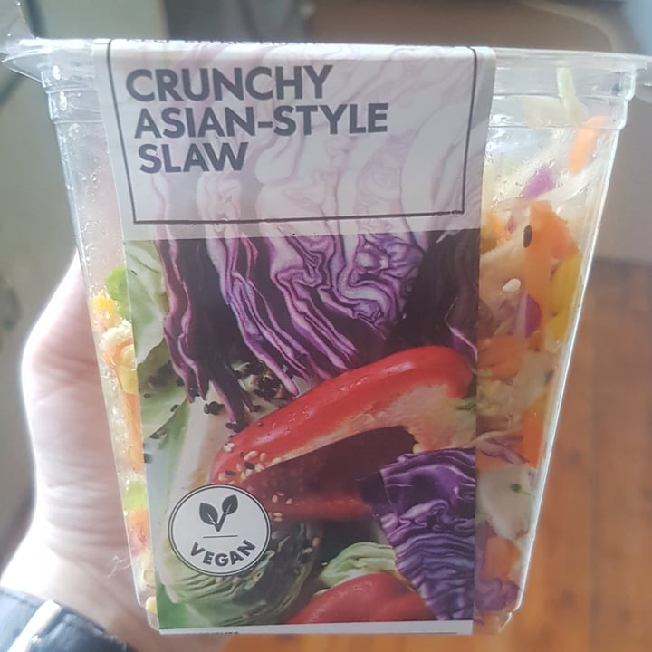 photo of Woolworths Food Crunchy Asian-Style Slaw shared by @devnitief on  10 Sep 2021 - review