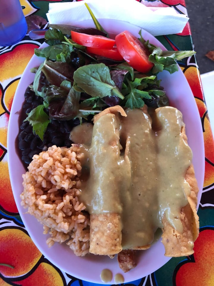 photo of Flacos Taquito plate shared by @ateretgoldman on  20 Jun 2018 - review