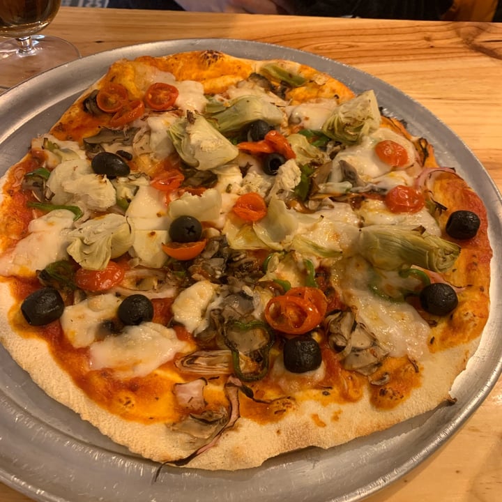 photo of La Clote Pizza Green Style shared by @helenpfuertes on  23 Feb 2022 - review