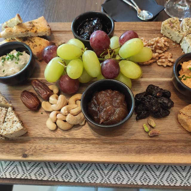 Photo of the dish “Tabla de Quesos”