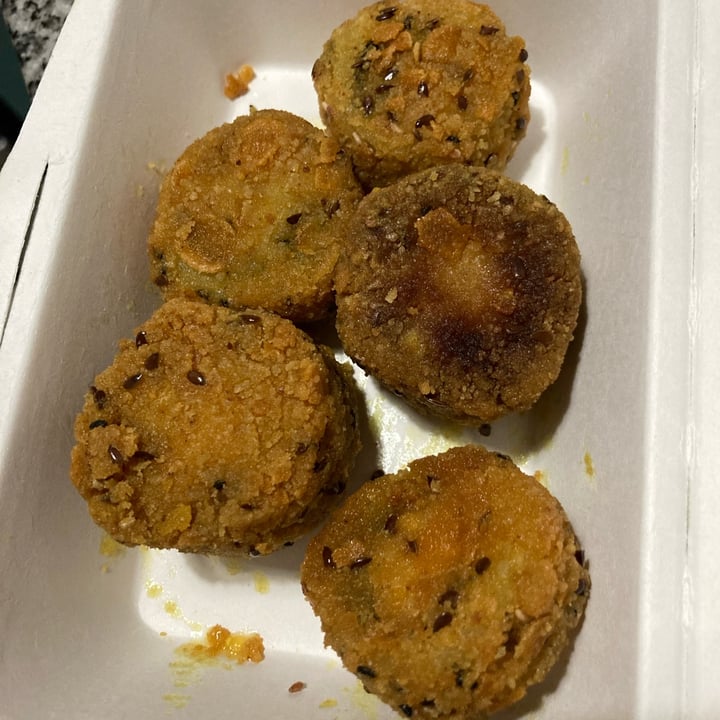 review photo of Sushi Vegano- Vicente López (Delivery) Hot Roll shared by @outofstep on 25 Aug 2022 - review