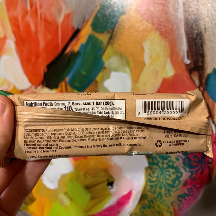 photo of Trupo Treats Mylk Chocolate + Hazelnut Crispy Wafer Bar shared by @stargazer00742 on  03 Dec 2022 - review