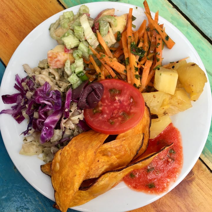 photo of Green Point Restaurants Salad Bar shared by @monicammpage on  21 May 2020 - review