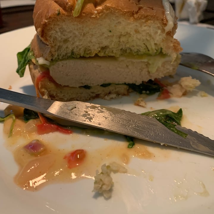 photo of NUVE - Vegan Food & Music Burger Hip-Hop shared by @luchiveg on  13 Feb 2022 - review
