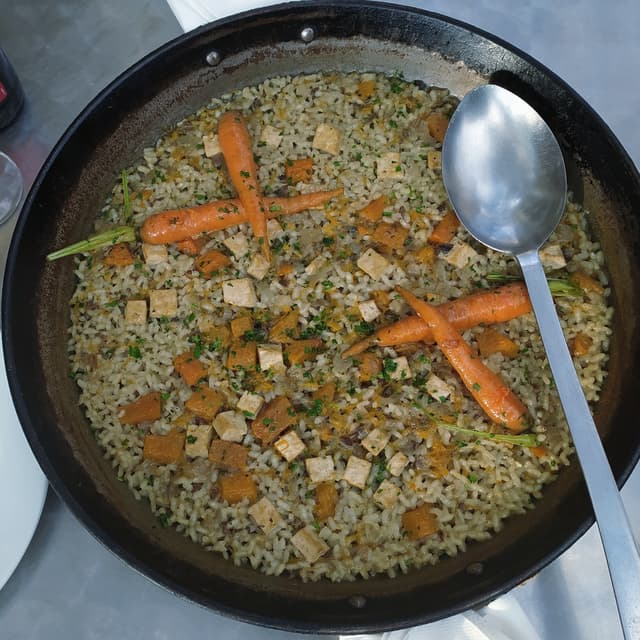 Foto del piatto “Paella De Calabaza Y Tofu”