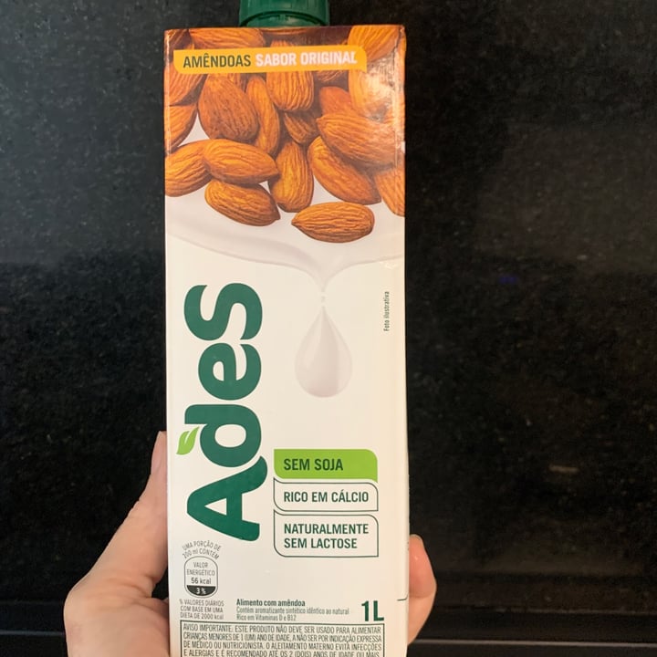 photo of Ades Leite de Amêndoas Sabor Original shared by @lolario on  23 Jul 2021 - review