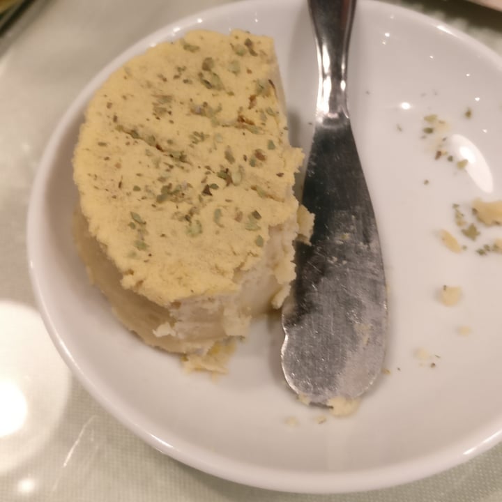 photo of Organi Chiado Vegan cheese shared by @kvitz on  26 Oct 2020 - review