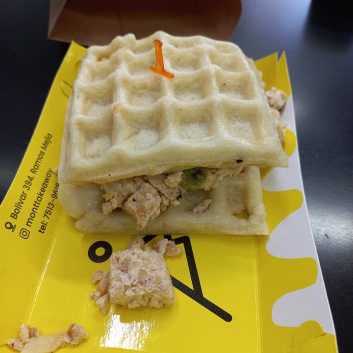 photo of Mönt take away Waffle De No Pollo shared by @lucasdg on  23 Aug 2022 - review