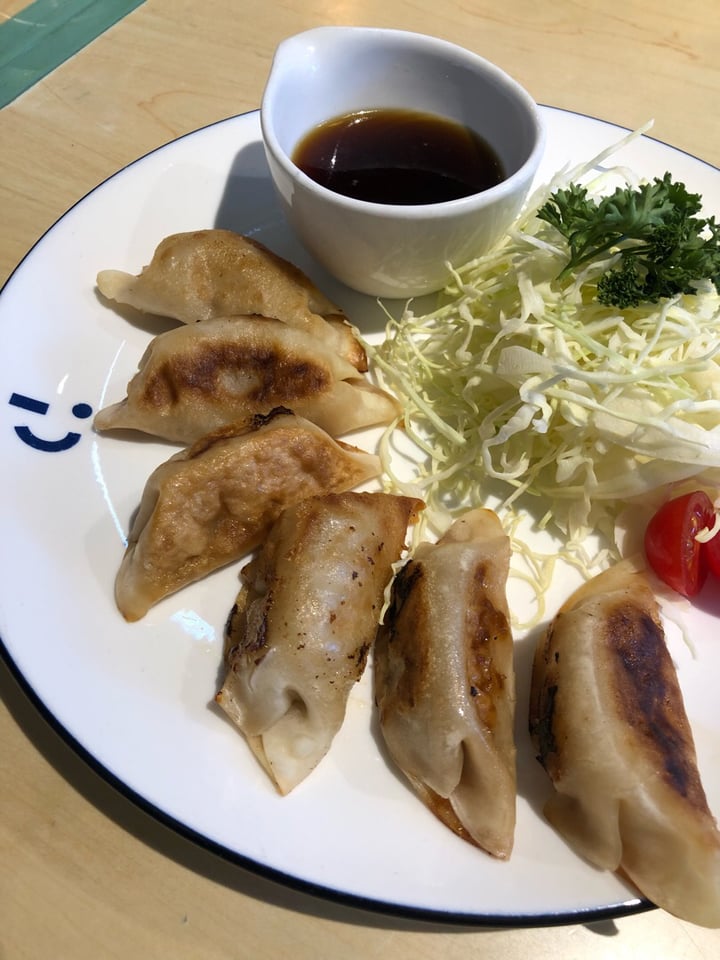 photo of Kind Kitchen by Green Common OmniPork Gyoza shared by @johnwoodrtr on  24 Feb 2020 - review