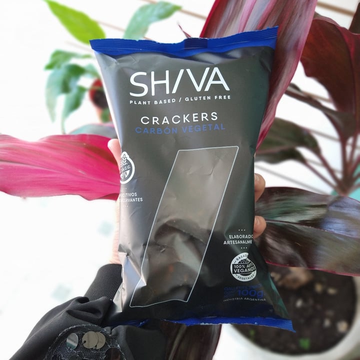 photo of Shiva Crackers Carbon Vegetal shared by @amarantaveg on  03 Aug 2021 - review