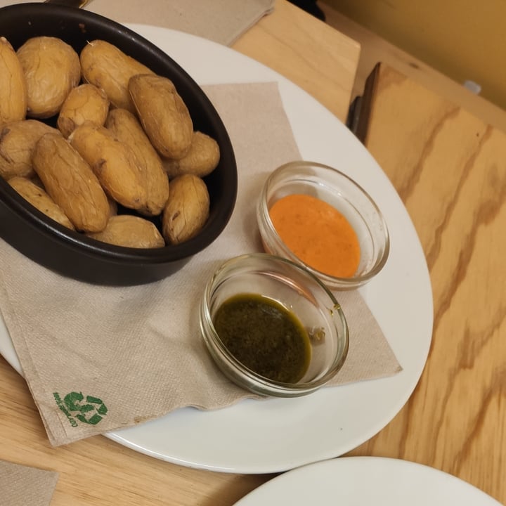 review photo of TxuKruT Vegan Bar Papas Arrugás Con Mojo shared by @mominski on 07 Jul 2022 - review