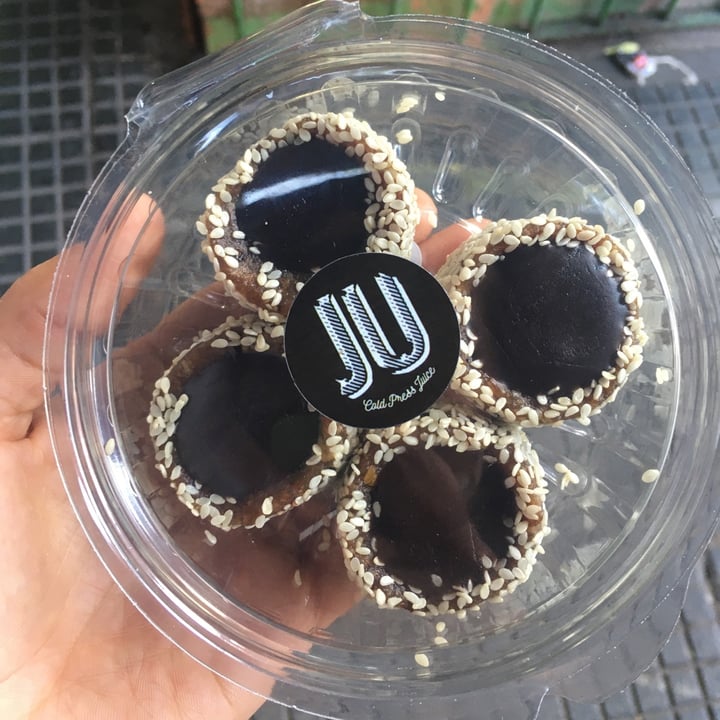 review photo of Ju coldpress Trufas shared by @daniv on 05 Mar 2021 - review