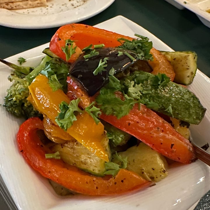 photo of Blu Kouzina Vegetarian Platter shared by @mrdonut on  25 Oct 2022 - review