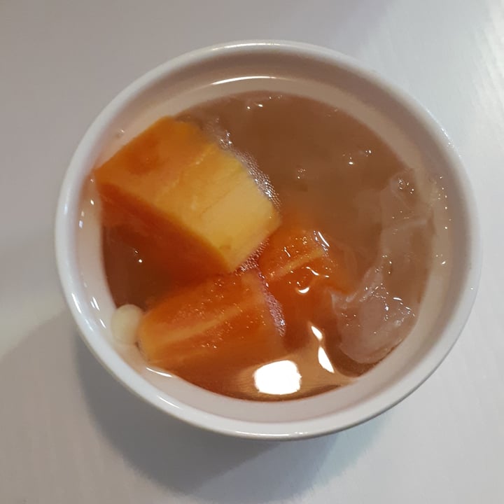review photo of Ji De Chi Dessert 記得吃甜品 @ Paya Lebar Square Boiled Papaya and White Fungus shared by @epsilon-delta on 24 Dec 2020 - review