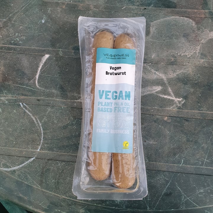 photo of Veggyness Vegane Bratwurst shared by @urmo on  14 Jun 2022 - review