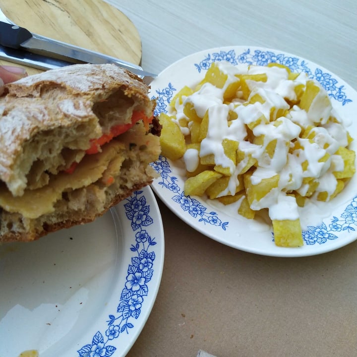 review photo of La Casita Desayunos y Pinchos Bocata de vegalomo con pimientos shared by @rasta13 on 25 Jun 2021 - review