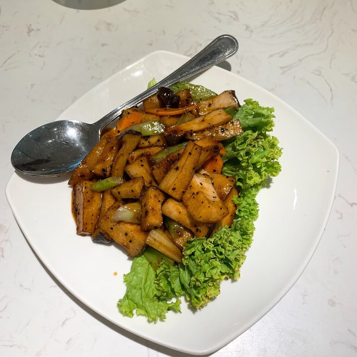 photo of Green on Earth Vegetarian Cafe Black Pepper Mushroom shared by @meixin2603 on  15 Aug 2022 - review