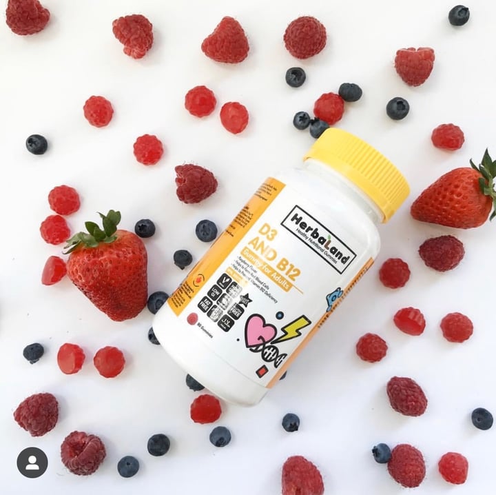 review photo of HerbaLand Vegan D3 and B12 Gummies for Adults (Sugar-free) shared by @lowwaste0plantbased on 16 Jan 2020 - review
