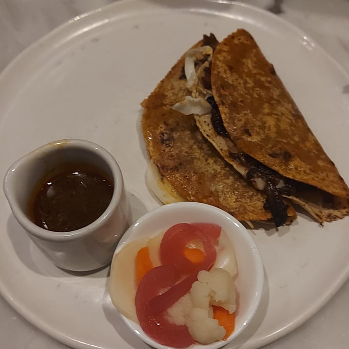 photo of Rosalinda Restaurant Meaty Mushroom Birria shared by @svraphael88 on  23 Dec 2021 - review