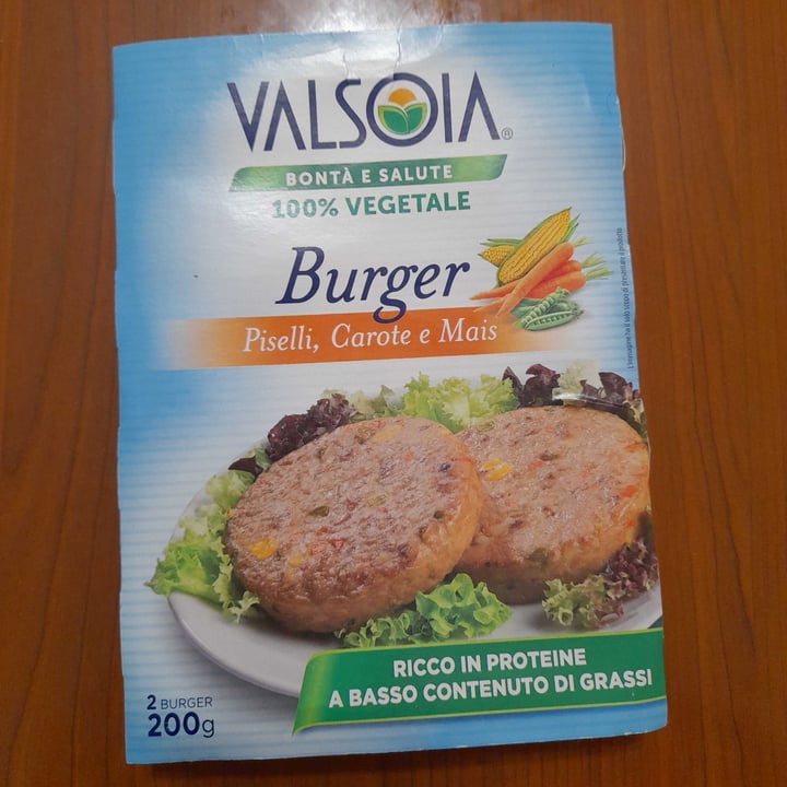 photo of Valsoia Burger Piselli, carote e mais shared by @giulia23 on  24 Oct 2022 - review