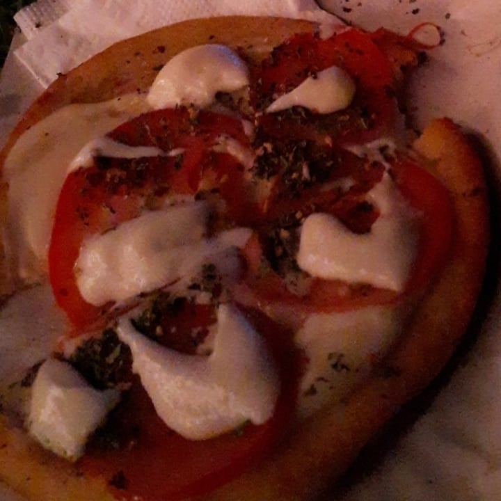 photo of Pizza Vegana Vegalitana shared by @ailualegre on  27 Nov 2021 - review