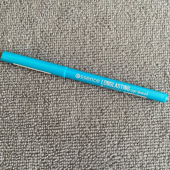 review photo of Essence Longlasting Eye Pencil 17 Turquoise shared by @frantispecista on 02 Apr 2022 - review