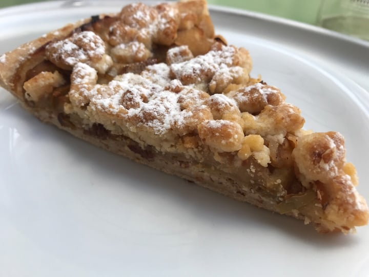 photo of tibits Lausanne Apple Crumble shared by @vplanet on  01 Aug 2019 - review