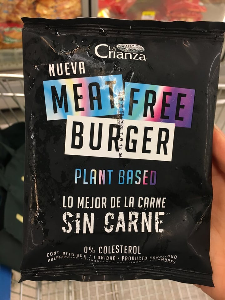 photo of La Crianza Meat Free Burger shared by @romiulloac on  28 Feb 2020 - review