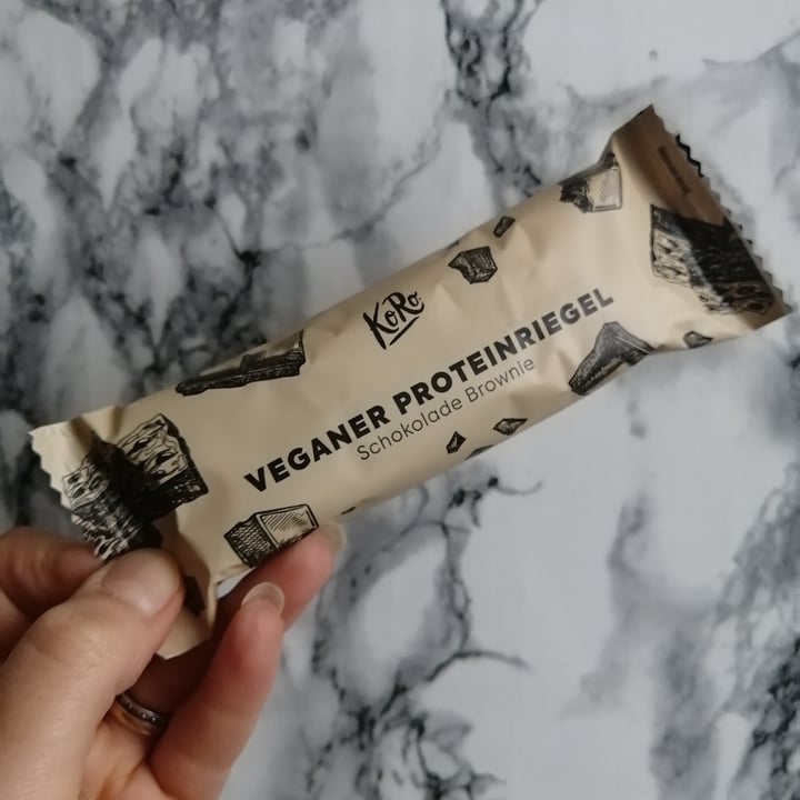 photo of Koro Veganer Proteinriegel (Schokolade Brownie) shared by @victoriamaugeri on  06 Apr 2022 - review