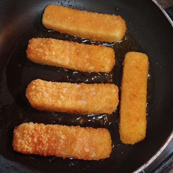 photo of Vemondo Vegan fishfingers shared by @magara on  30 Jul 2021 - review