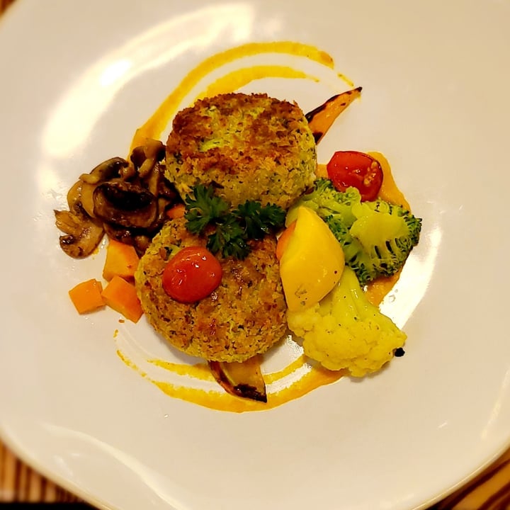 photo of Butch's Steak and Seafood Crab Cakes shared by @agreene428 on  07 Nov 2021 - review