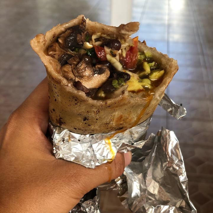 photo of El Puerco Lloron Burrito De Frijoles shared by @mochileravegana on  14 Dec 2022 - review