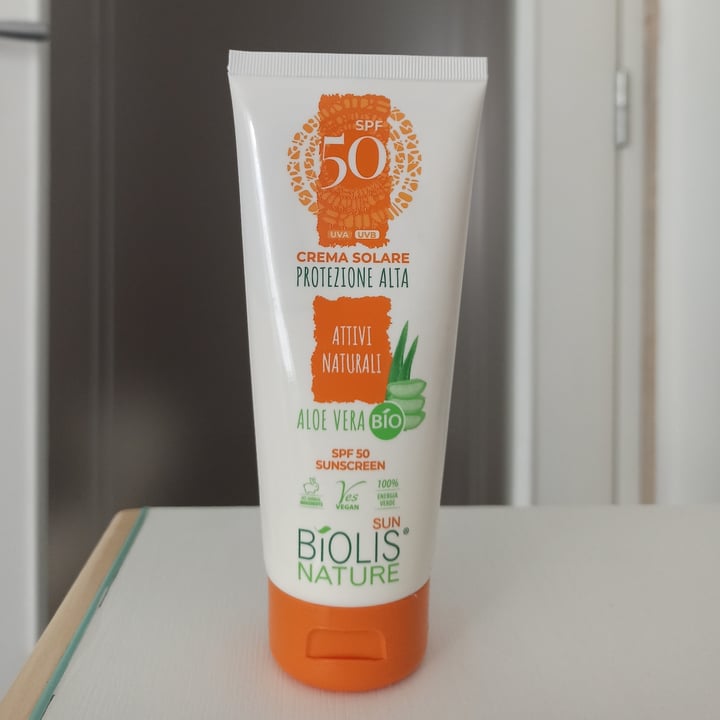 photo of Biolis Nature Crema solare protezione alta shared by @roxhane on  08 Sep 2022 - review