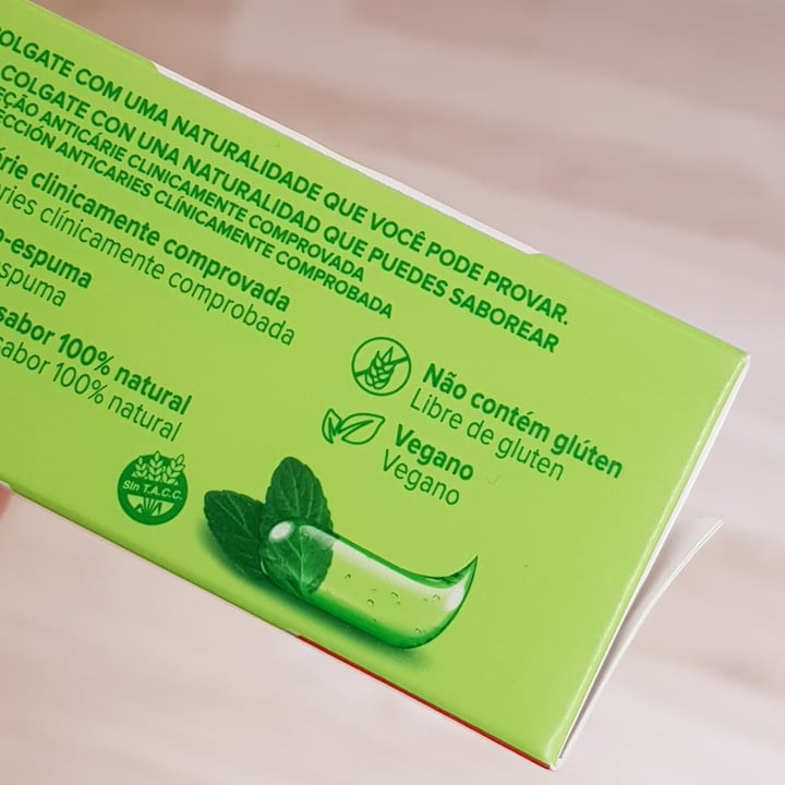review photo of Colgate Zero Gel Transparente Hierbabuena shared by @beckweigmoure on 22 Sep 2022 - review