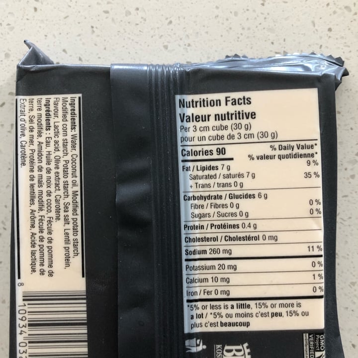 photo of Violife Epic Block Smoke-Flavoured Cheddar Style shared by @sueprozak on  15 May 2022 - review