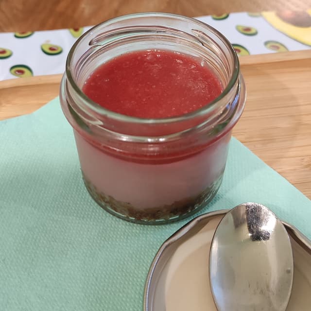 「vegan cheesecake al lampone」の料理の写真