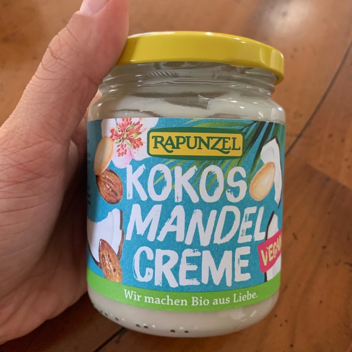 photo of Rapunzel Kokos mandel creme shared by @giuliatombacco on  15 Nov 2021 - review