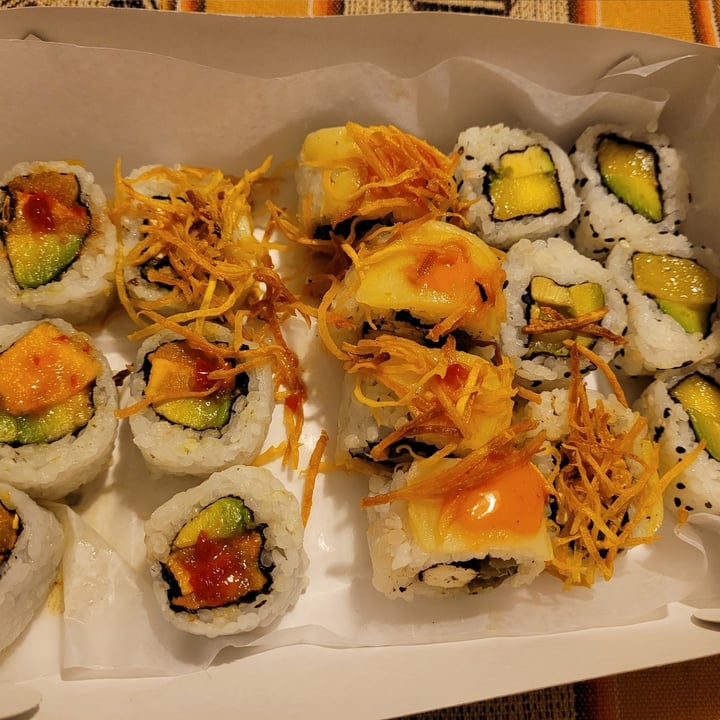 photo of sushi onix combo onix shared by @renatacoller on  04 Mar 2022 - review