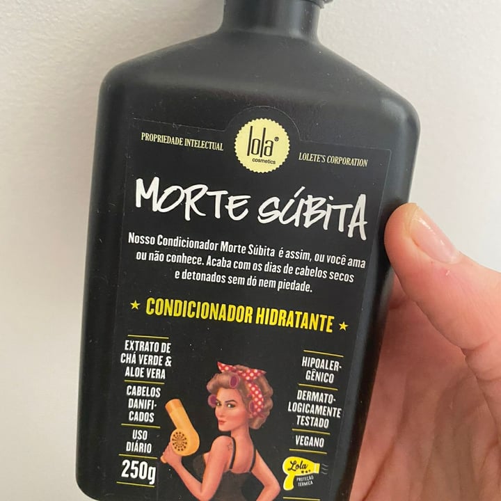 photo of Lola Cosmetics Condicionador Morte Súbita shared by @carlacaparroz on  16 Apr 2022 - review