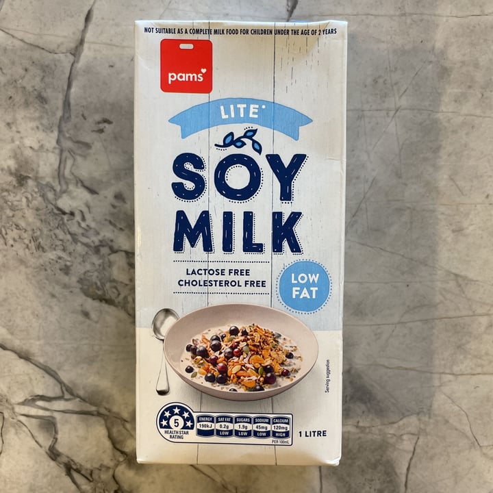 photo of Pams Pams Soy Milk Lite shared by @lukapesic on  04 Feb 2021 - review