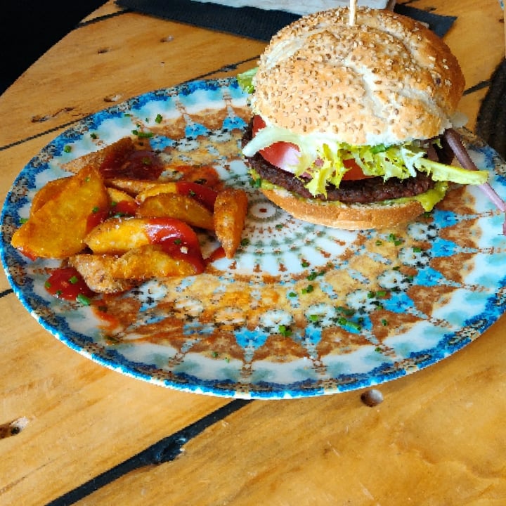 photo of Amarre Marina - Vegan food & Drinks Burger Amarre 69 shared by @gitaneta on  18 Mar 2022 - review