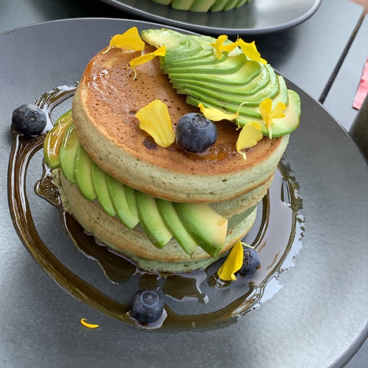 review photo of The Avocado Show Saint stack shared by @nde on 01 Feb 2021 - review