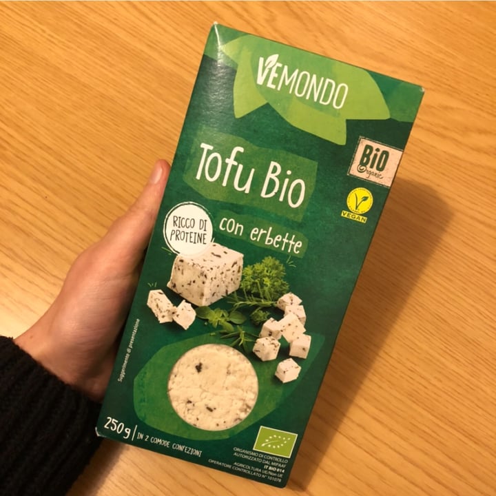 photo of Vemondo  Tofu Bio con Erbette shared by @frappa on  04 Dec 2022 - review