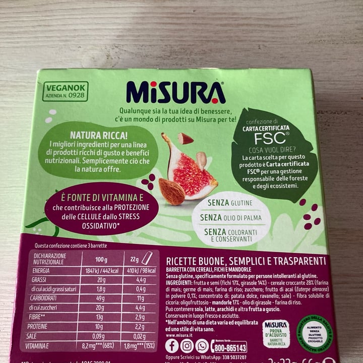 photo of Misura Barretta fichi semi di girasole e mandorle - Natura Ricca shared by @marabel on  30 Aug 2022 - review