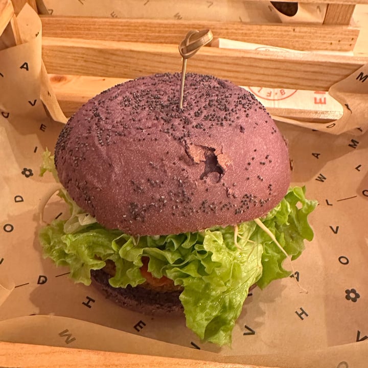 photo of Flower Burger Flower burger shared by @iamroshi on  21 Nov 2022 - review