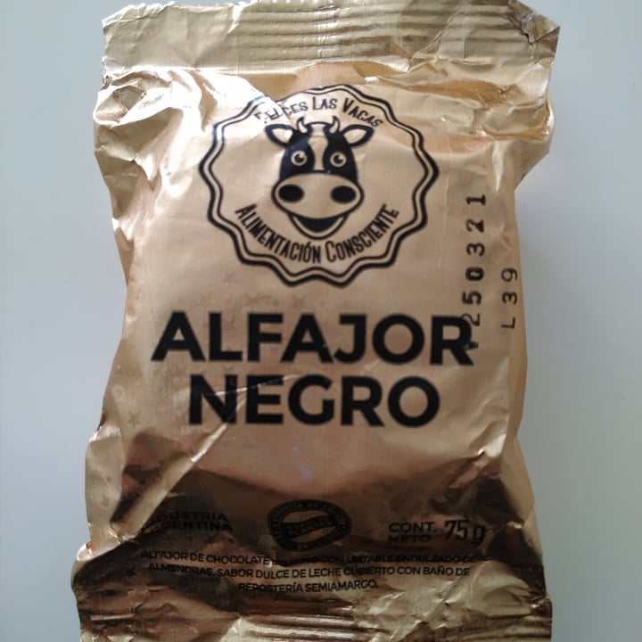 photo of Felices Las Vacas Alfajor Negro shared by @v3r0nic4 on  25 Feb 2021 - review